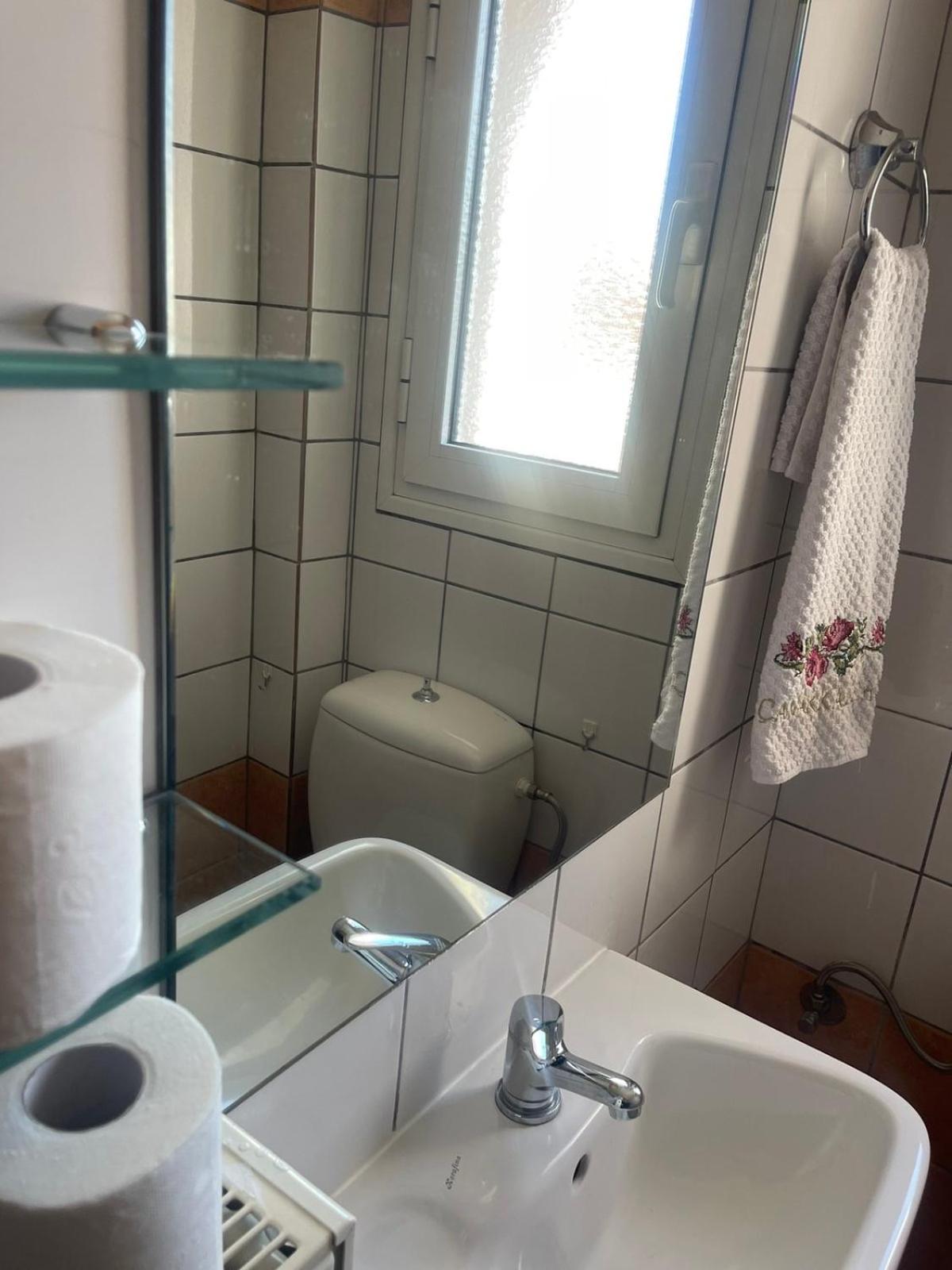 Bright Apartment, Spacious Near The Center Trikala  Exterior foto