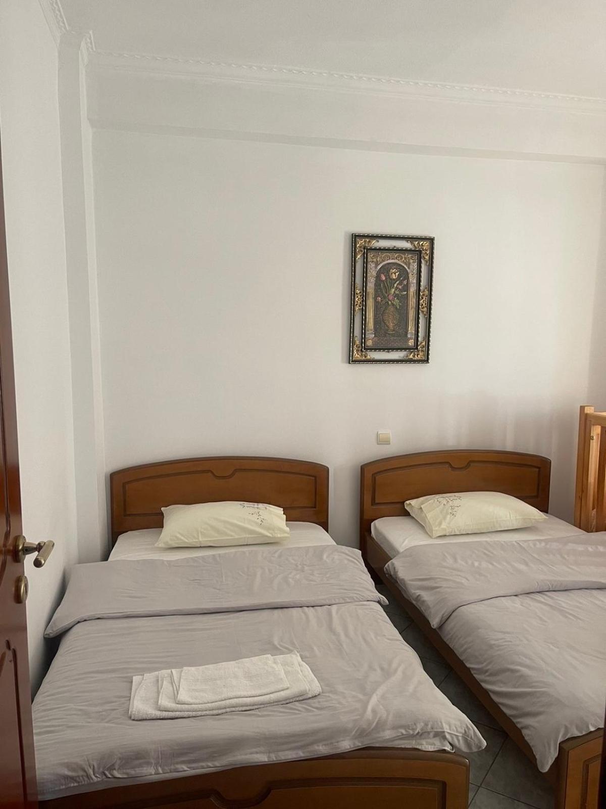Bright Apartment, Spacious Near The Center Trikala  Exterior foto